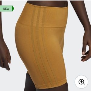 Ivy Park high waisted shorts